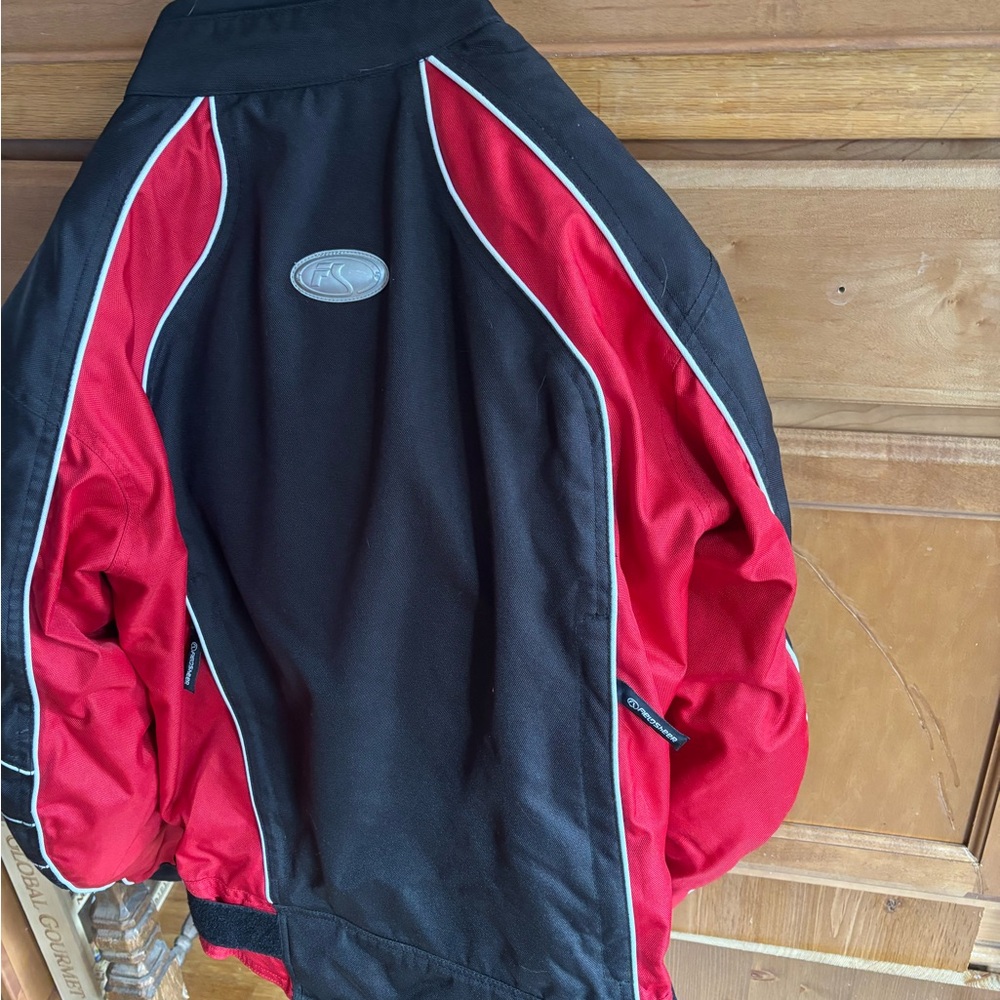 Dynamic Fieldsheer Black and Red Full Armor Motorcycle Racing Jacket - Picture 3 of 4